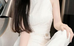 纪凌尘连扇向佐5个巴掌